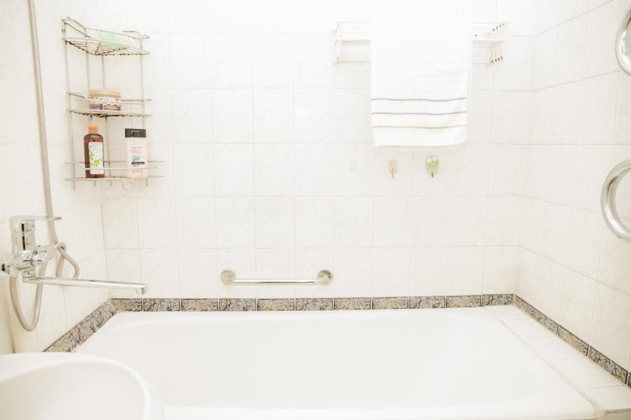 Reliablehouse Квартира В Самом Центре Города Appartement Alma-Ata Buitenkant foto